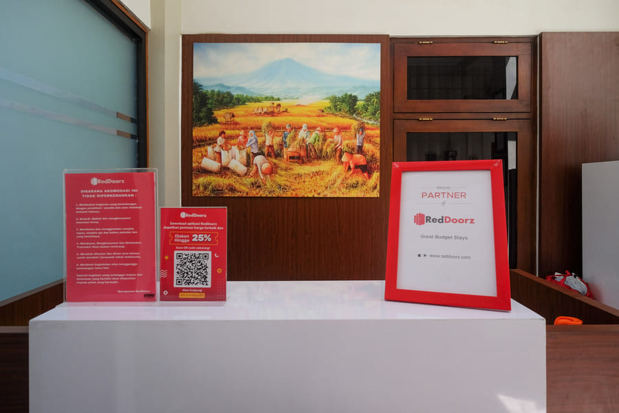 RedDoorz Syariah near Pascasarjana UGM 3