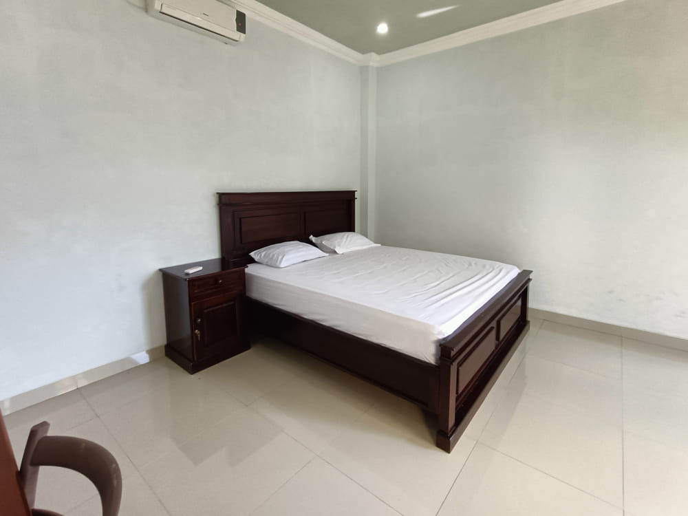 RedDoorz Room
