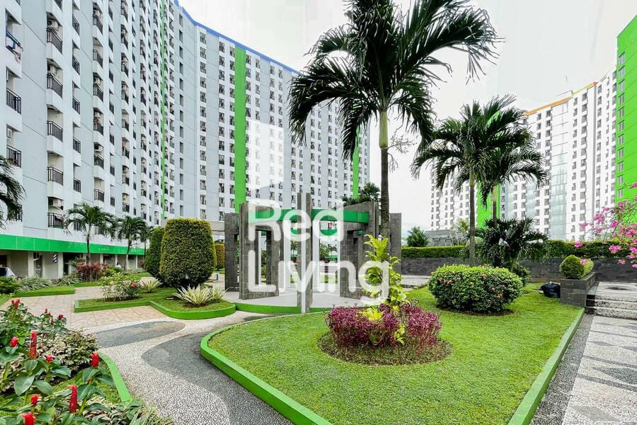 RedLiving Apartemen Green Lake View Ciputat - Aurora Rooms