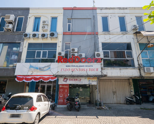 RedDoorz @ Darmo Surabaya