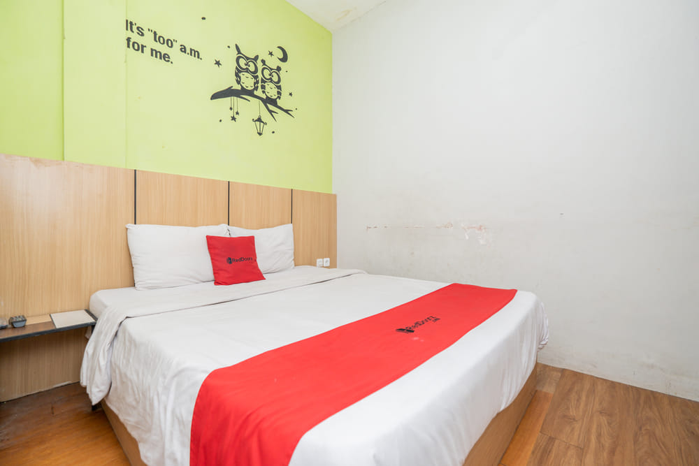 RedDoorz Room