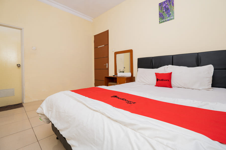 RedDoorz Syariah @ Danau Maninjau Sawojajar