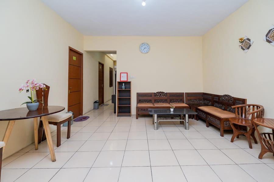 RedDoorz Syariah @ Danau Maninjau Sawojajar