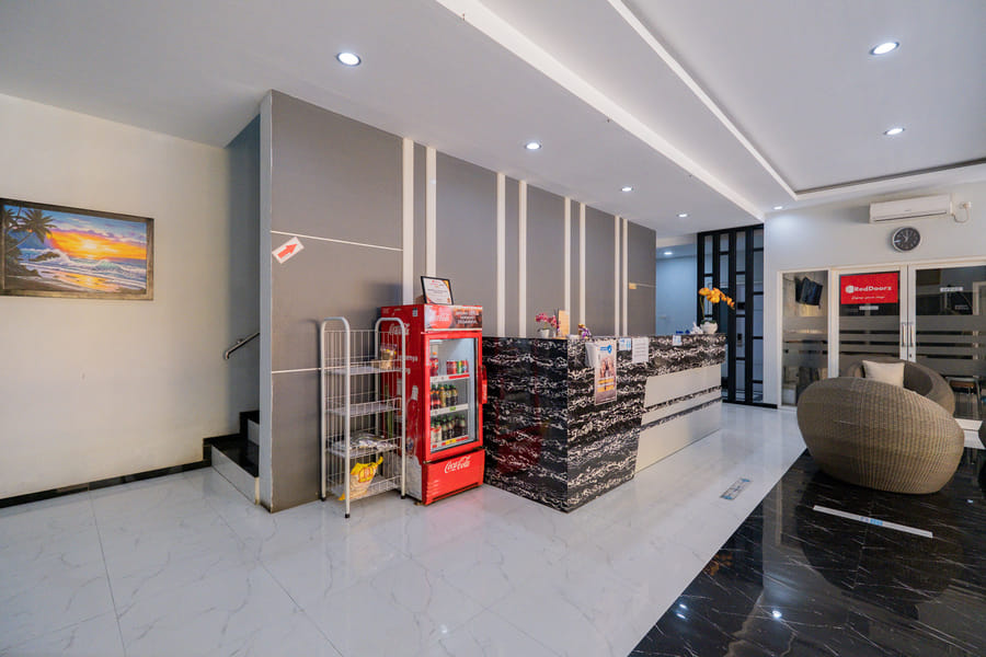 RedDoorz Plus near Politeknik Negeri Malang