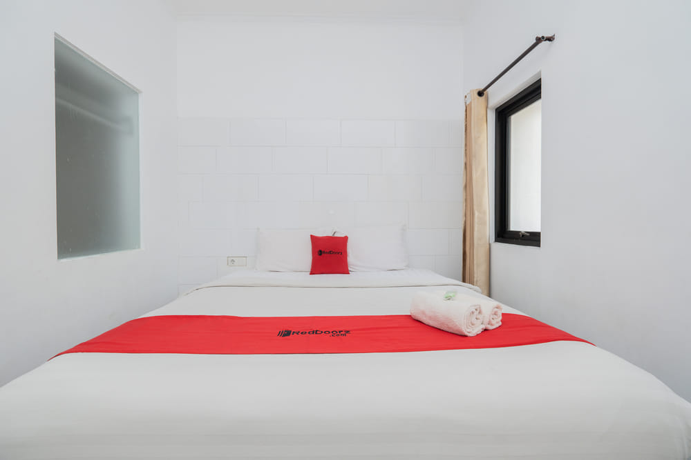 RedDoorz SALE