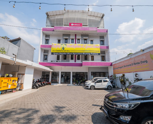 RedDoorz near Jawa Timur Park 3