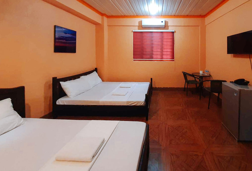 RedDoorz Suite