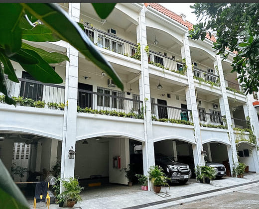 RedDoorz @ Tesoro Apartments Ermita Manila