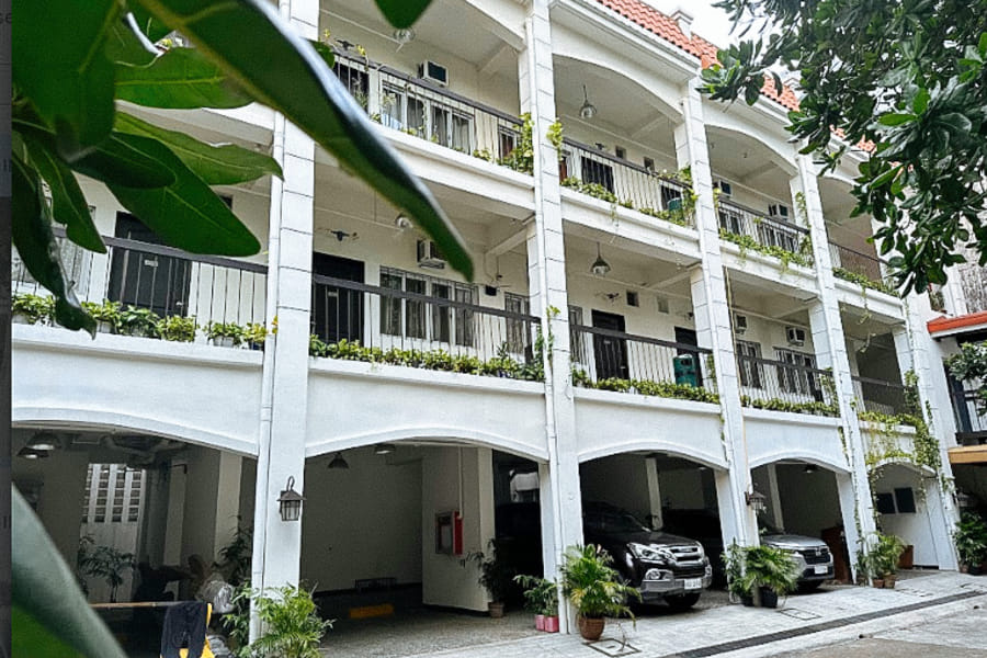 RedDoorz @ Tesoro Apartments Ermita Manila