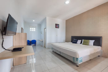 Urbanview Hotel D'Pineapple Villa Ciater by RedDoorz