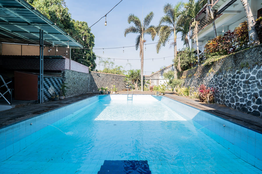 Palereman Hotel RedPartner near Jatim Park 1