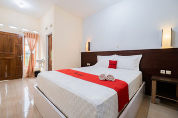 RedDoorz @ Omahku Guest House Batu