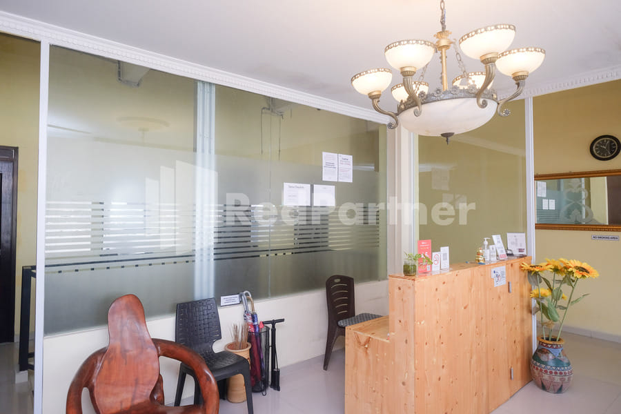 Travelista Homestay near GOR Candradimuka Semarang RedPartner