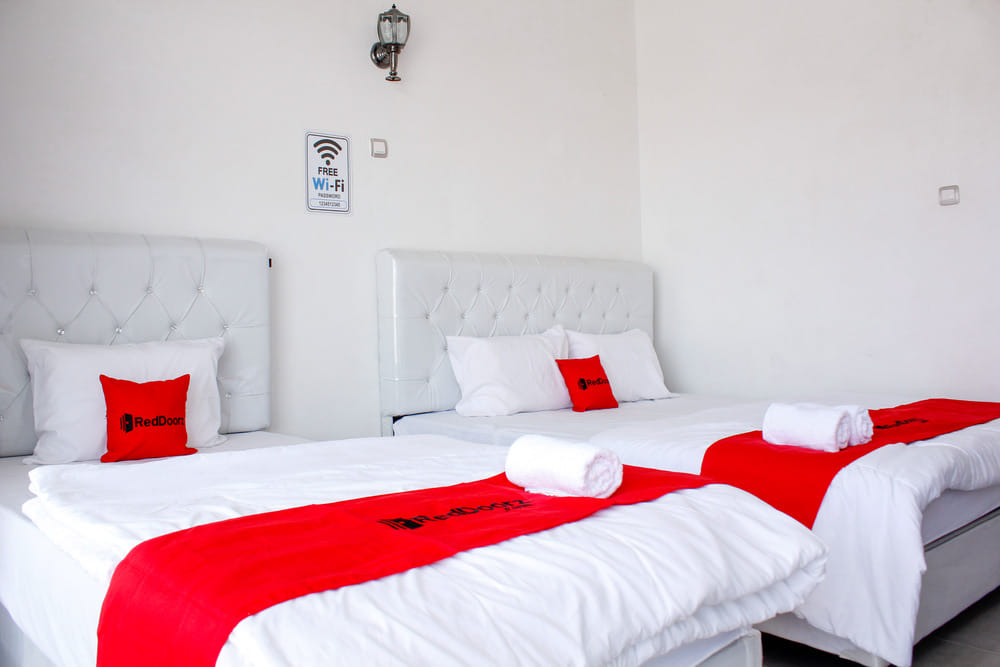 RedDoorz Family Room