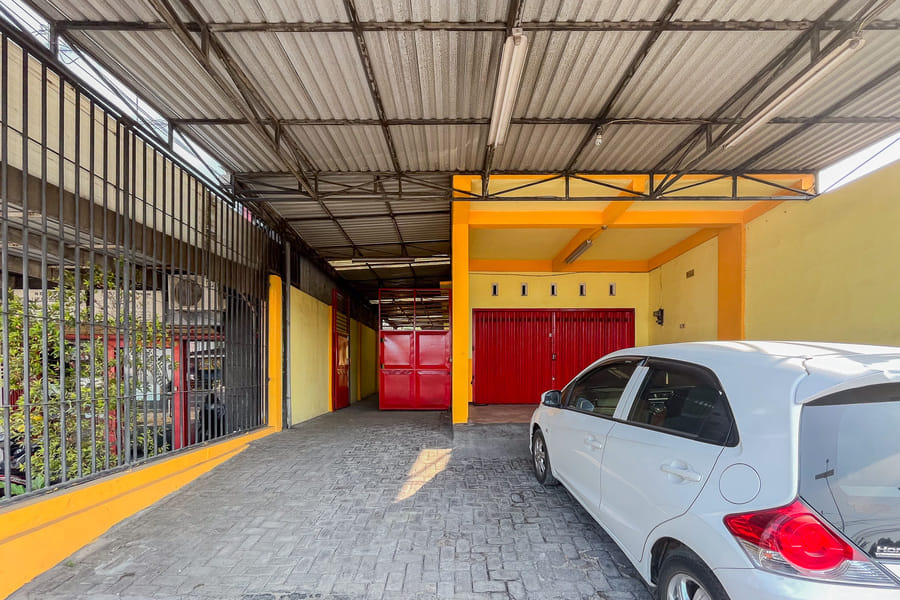 Sion Homestay RedPartner near Terminal Kertajaya Mojokerto