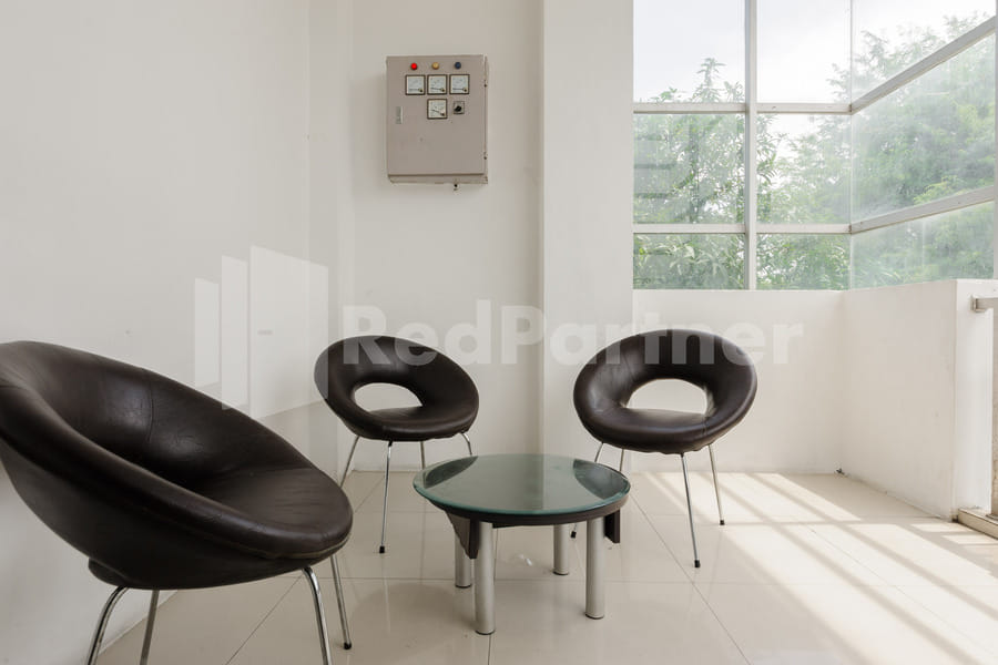 RedDoorz @ Wisma Nabila Syariah near Masjid Raya Baiturrahman Banda Aceh