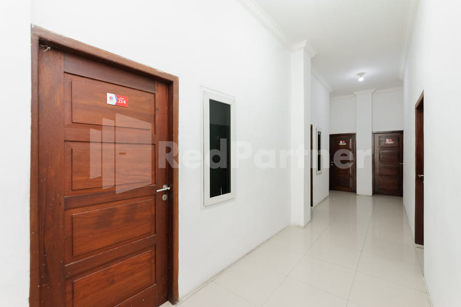 RedDoorz @ Wisma Nabila Syariah near Masjid Raya Baiturrahman Banda Aceh