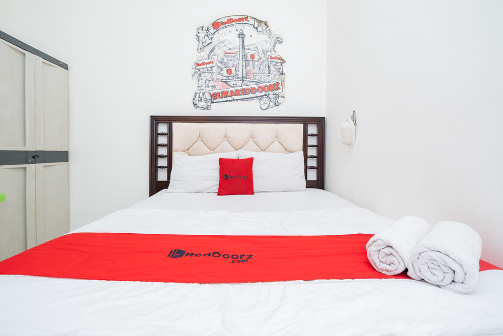 RedDoorz Room