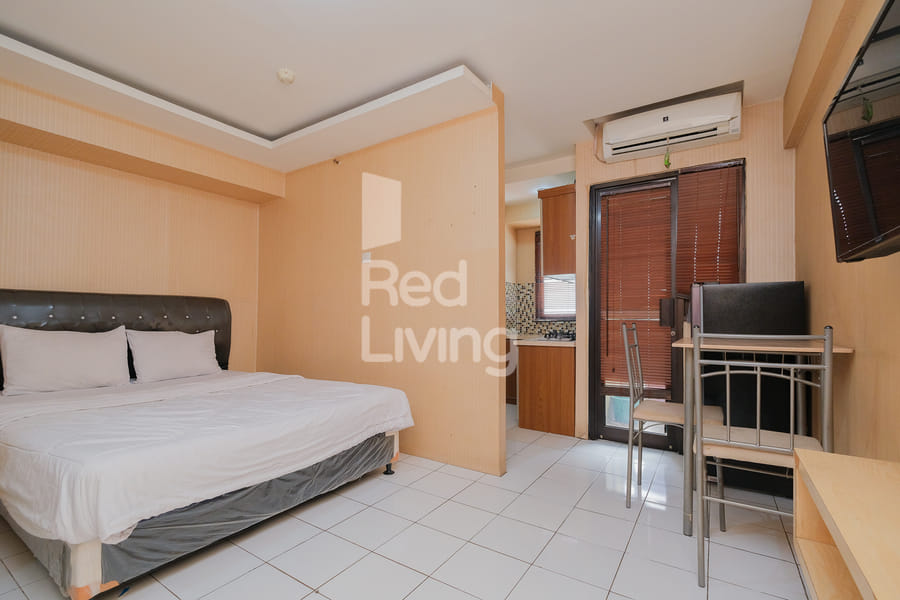 RedLiving Apartemen Kebagusan City - Niki Room