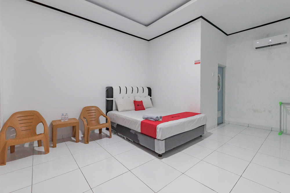 RedDoorz Premium