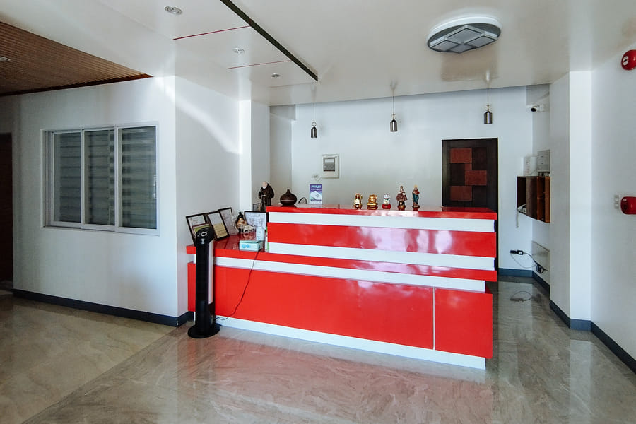 RedDoorz @ LQJ Hotel Old Buswang Kalibo