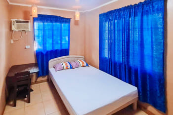 RedDoorz @ D'Little Egg Hostel Pangasinan