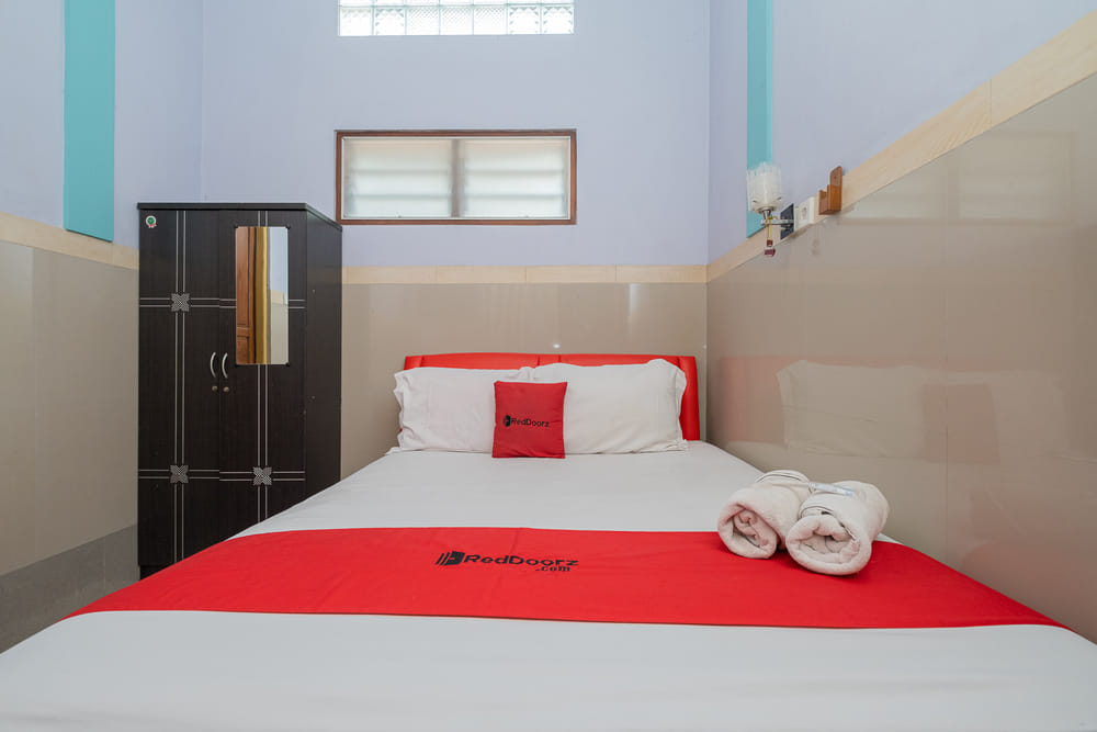 RedDoorz Room