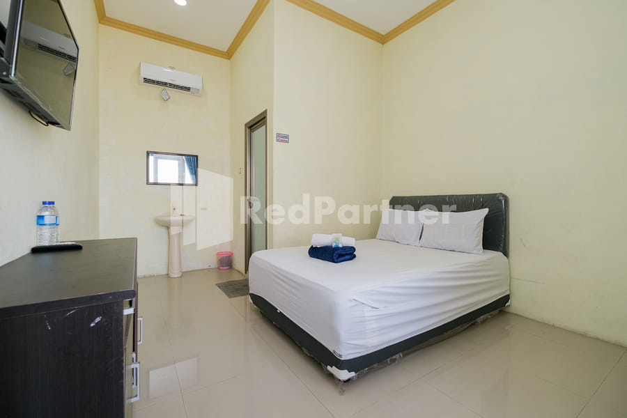 Grand Kencana Guesthouse Syariah near Wisata Bahari Lamongan