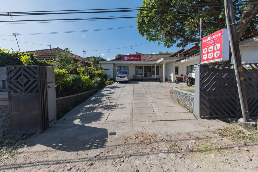 RedDoorz Syariah @ Jl Raya Sukabumi