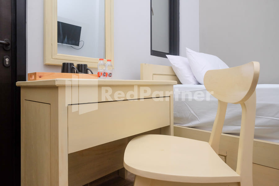 DR Living Syariah Solo RedPartner