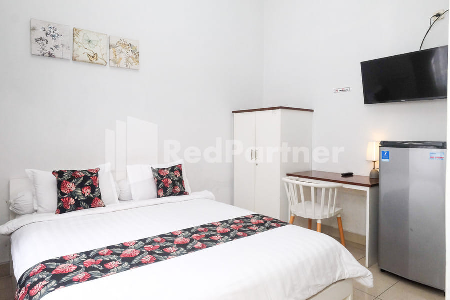 Just 11 Boutique Syariah RedPartner near UGM Yogyakarta