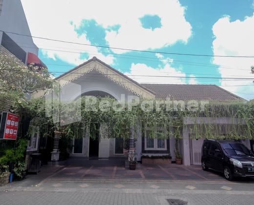 Just 11 Boutique Syariah RedPartner near UGM Yogyakarta