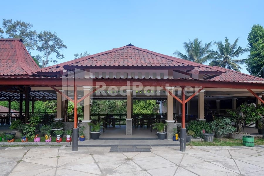 Kebon Krapyak Cottage Syariah RedPartner near Stadion Maguwoharjo