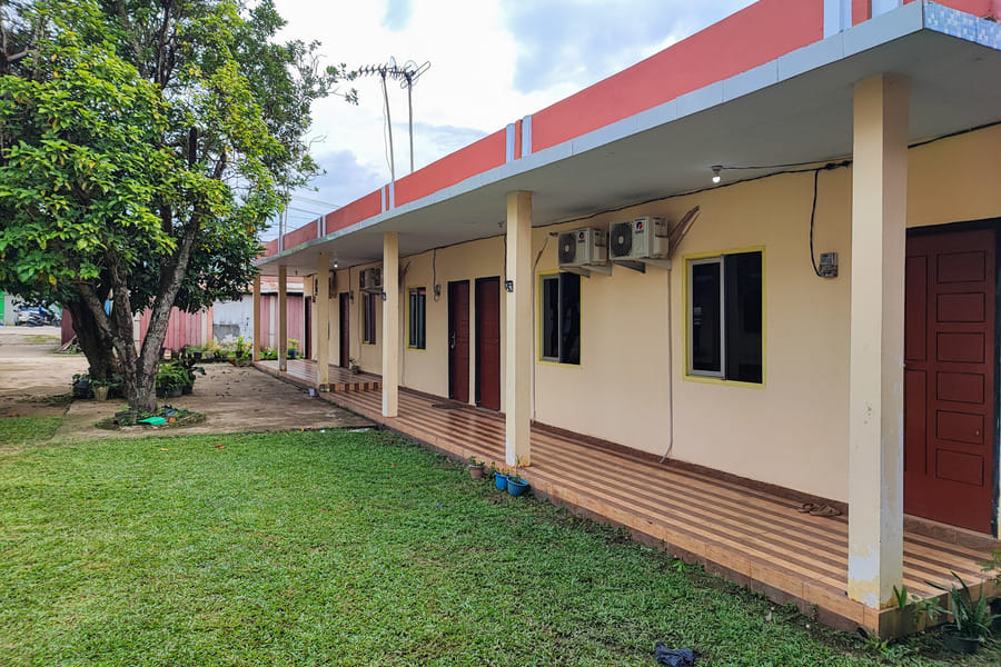 RedDoorz Syariah near Terminal Alam Barajo Jambi