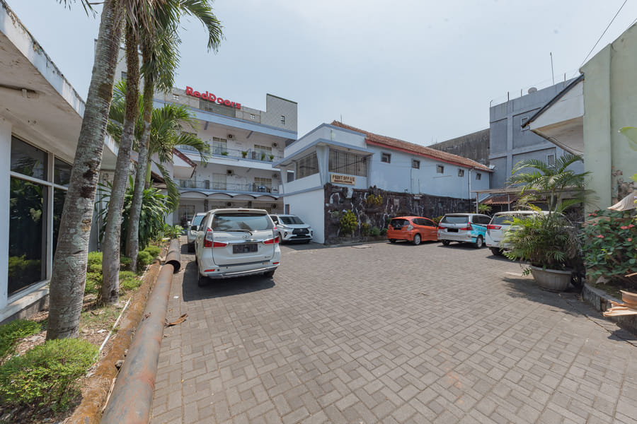 RedDoorz Syariah @ Hotel Kencana Tasikmalaya