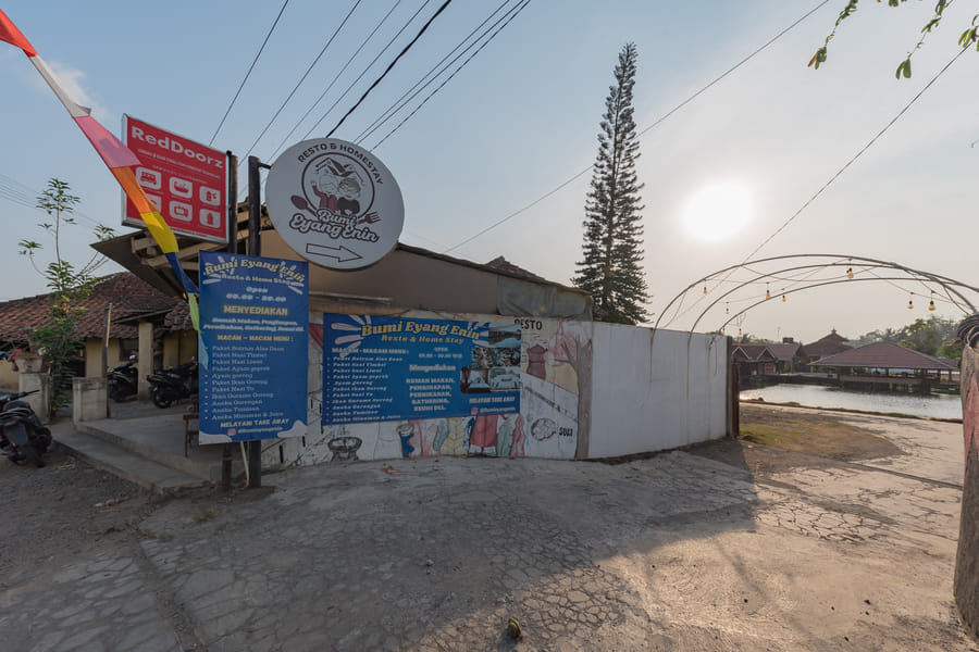 RedDoorz Syariah @ Bumi Eyang Enin Homestay Tasikmalaya