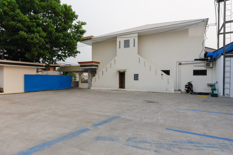 RedDoorz Syariah @ Sakura Hotel Duren Sawit