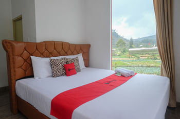 RedDoorz Syariah near Gerbang Dieng 2