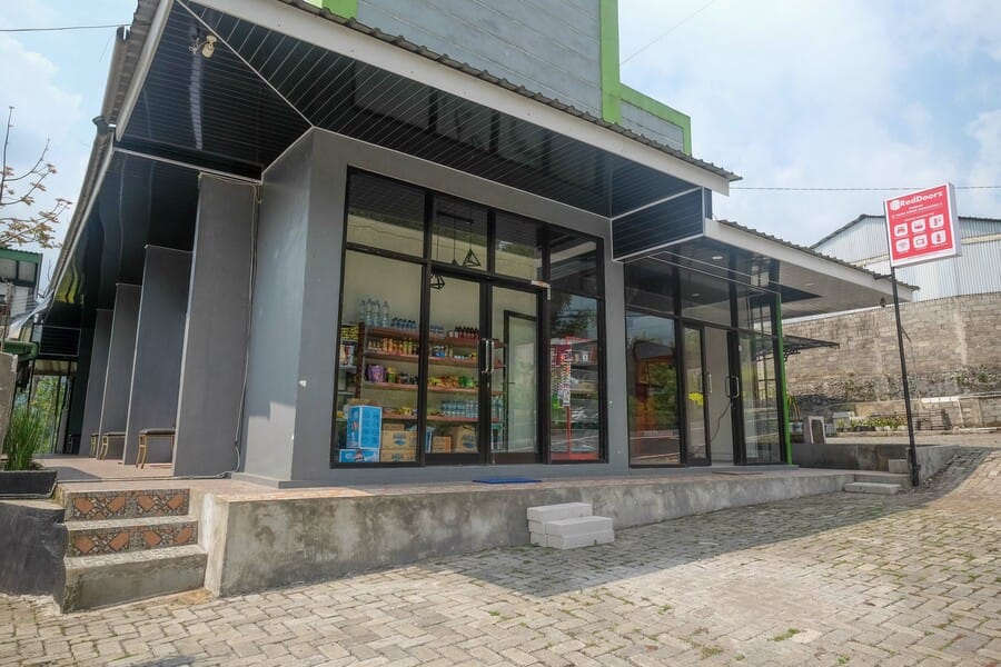 RedDoorz Syariah @ Jalan Dieng Wonosobo 2