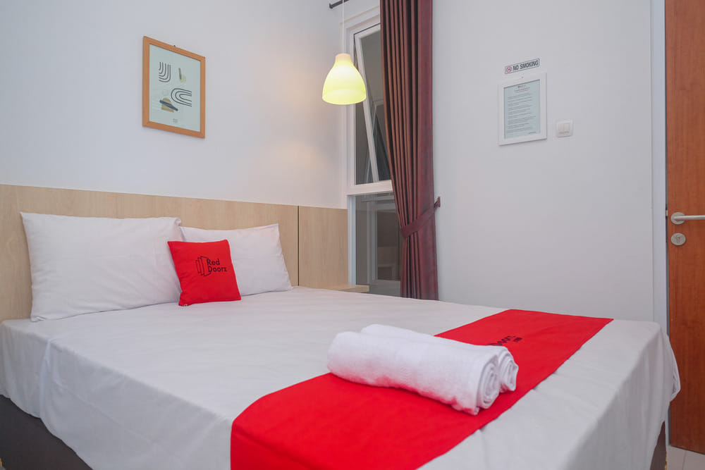 RedDoorz Room