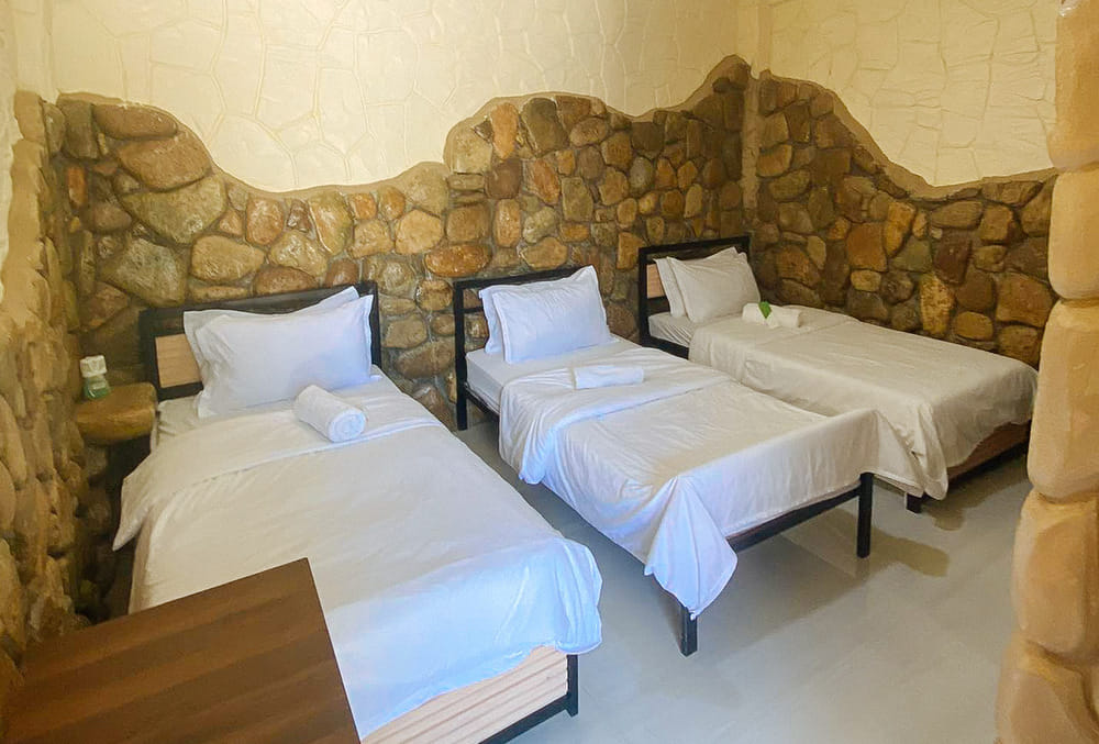 UrbanView Triple Room