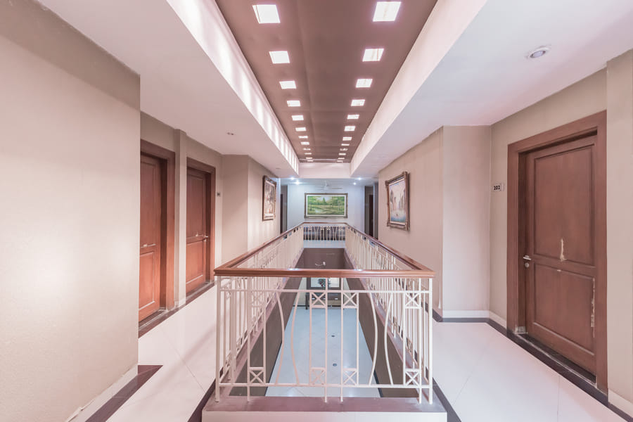 RedDoorz @ La Mega near Pasar Pagi Cirebon