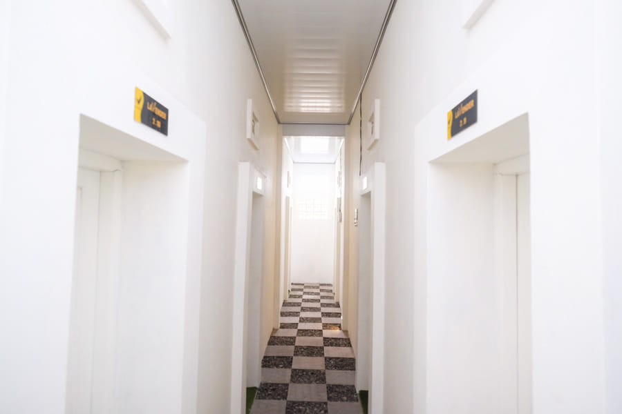 RedDoorz near Terminal Bus Purwokerto