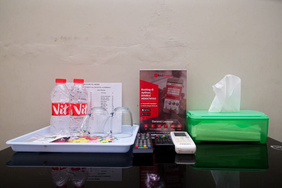 RedDoorz near Kampus UMP Purwokerto