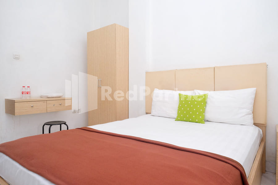 Guest House Pinarak 2 Syariah near GOR Satria Purwokerto Mitra RedDoorz