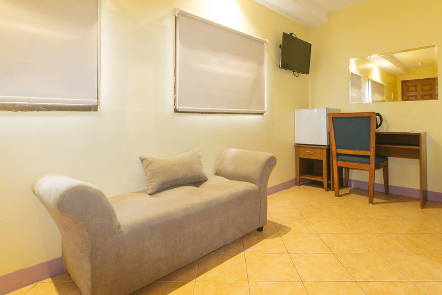 RedDoorz @ Comfy Inn Ermita Manila