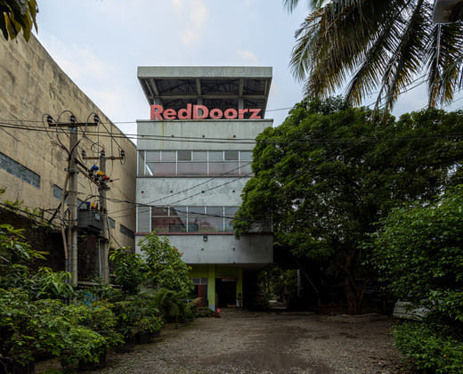 RedDoorz Plus near Jalan Baru Bogor