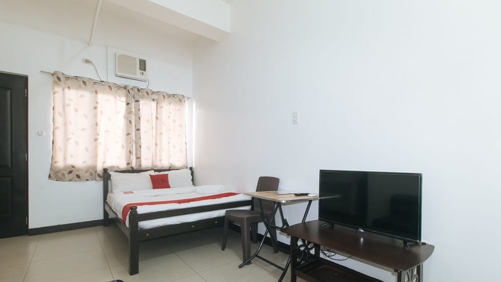 RedDoorz Room
