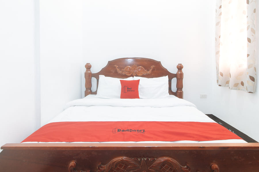 RedDoorz @ Tesoro Apartments Ermita Manila