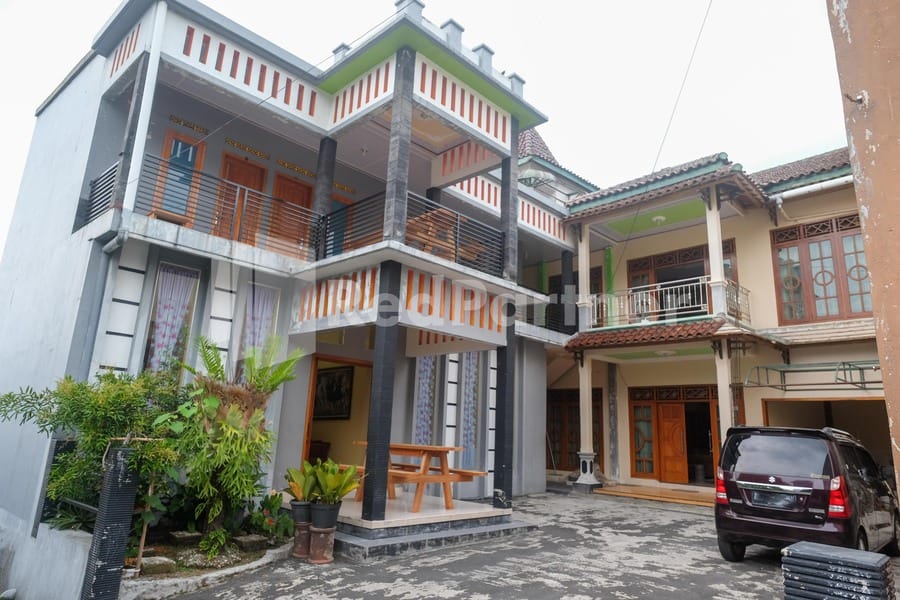 Wisma Giri Mulyo B near Grojogan Sewu Mitra RedDoorz